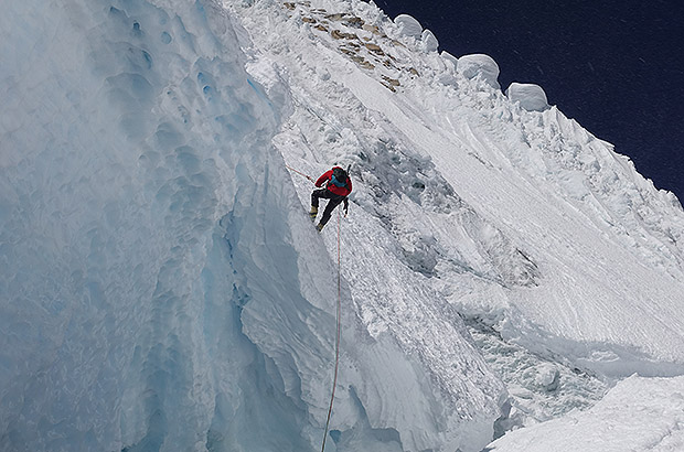 On the ice route of climbing the Most Beautiful Mountain in the World - Alpamayo