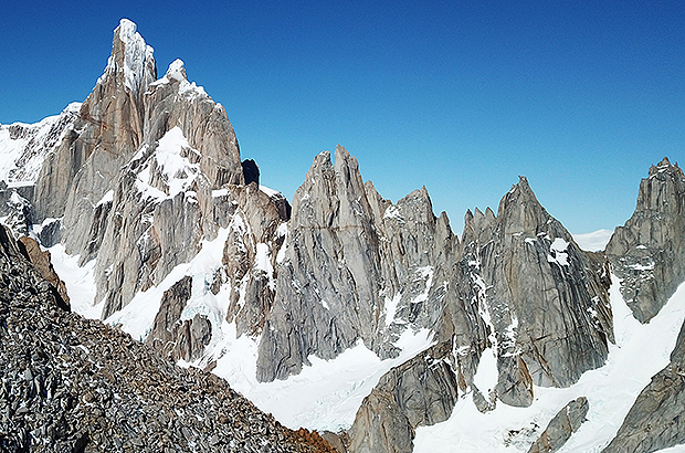 The rock verticals of Patagonia are the best destinations for alpine rockclimbing