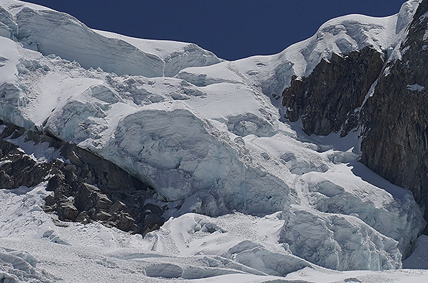 Condition of the Alpamayo - Quitaraju pass before the first snowfall in September