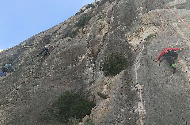 Climbing training in the Creveta sector