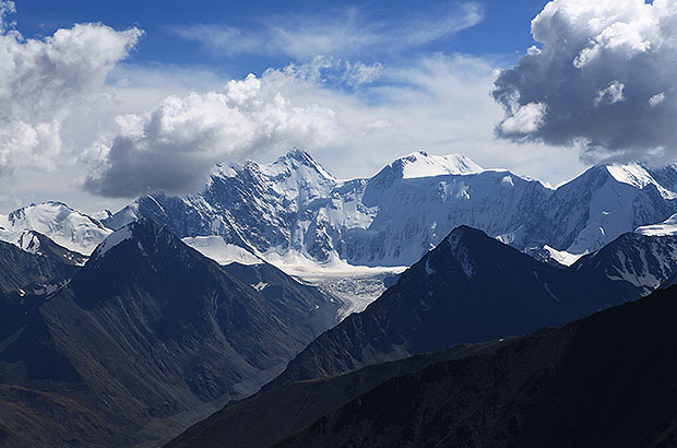 Цель нашей экспедиции - восхождение на самую высокую гору Алтаю - Белуху.