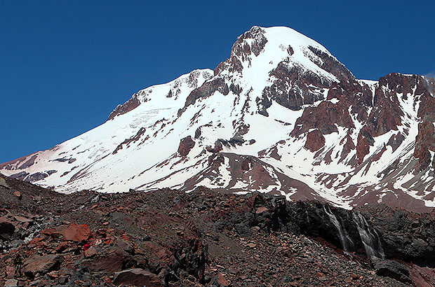 Mount Kazbek, beginning of the climb