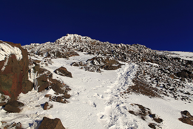 Вершина Тубкаля не видна, но она уже близко