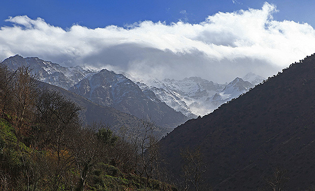 Непогода прошла и на небо снова возвращается синева