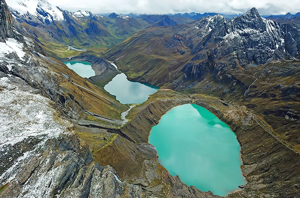 The abundance of colorful mountain lakes is a characteristic feature of the Cordillera Huayhuash