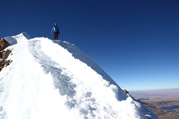 Восхождение Школы MCS AlexClimb на вершину Вайна Потоси в Боливии