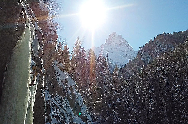 Iceclimbing in the Amanaus River gorge, Dombai, Karachay-Cherkess Republic