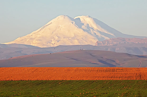 Elbrus - view from the north, from the 