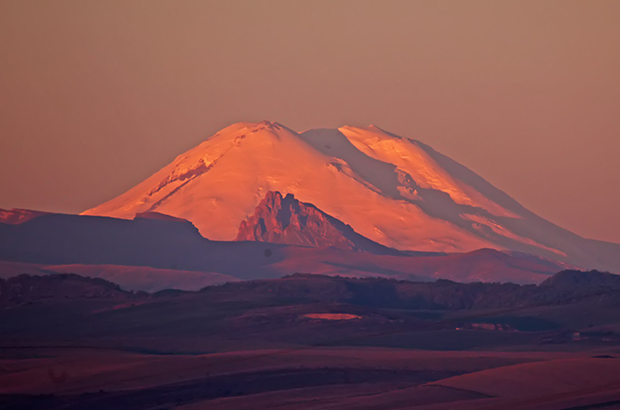 Mount Elbrus - panorama from the north
