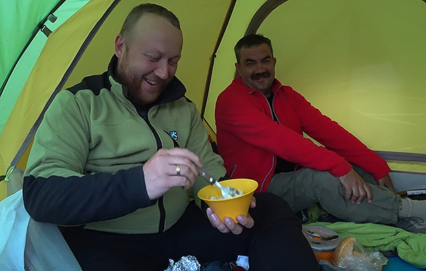 Желудок у альпиниста во время акклиматизации меньше напёрстка