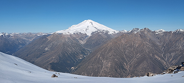 Эльбрус из лагеря 3900 м