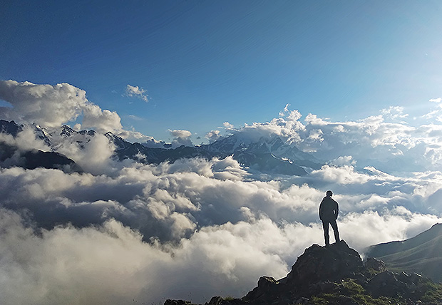 Над облаками в лагере 3400 м