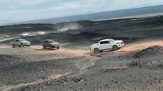 Transfer by jeep to the Arenales camp of Ojos del Salado