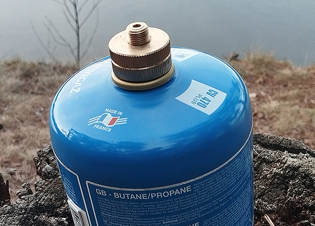 Adapter from Easy Click to threaded connection of tourist gas cylinder