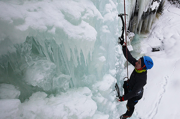 Iceclimbing training in Norway