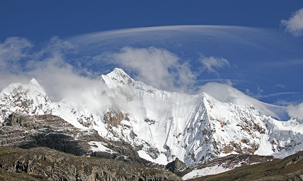 Within the limits of the Cordillera Huayhuash there are 5 majestic six-thousanders, which are very rarely climbed