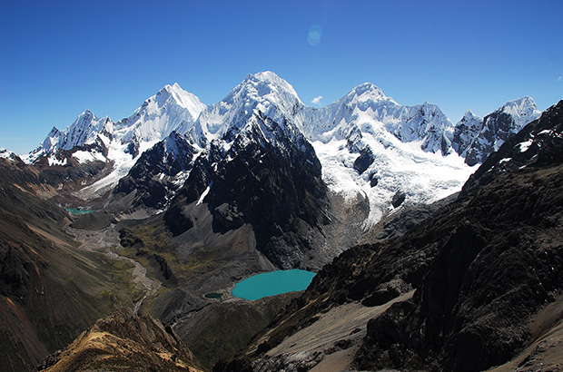 Incredible panoramas of the Cordillera Huayhuash