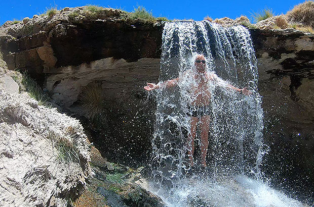 The perfect shower while climbing Ojos del Salado in Argentina