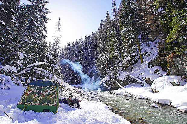 Spa treatments after iceclimbing training on the frozen cascades. Caucasus