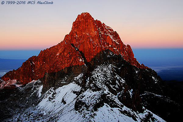 Mountain climbing, trekking, safari and rockclimbing in Africa, climbing Kilimanjaro