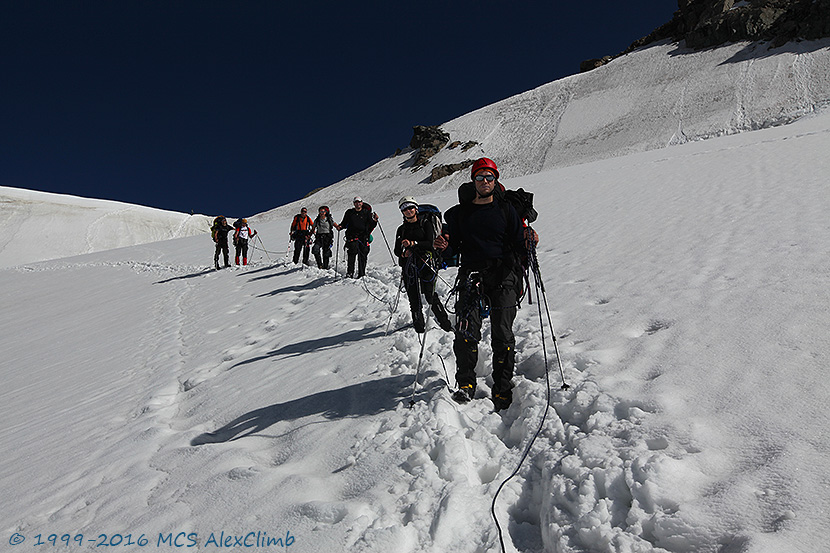 Восхождение на Белуху с гидами Школы альпинизма MCS AlexClimb