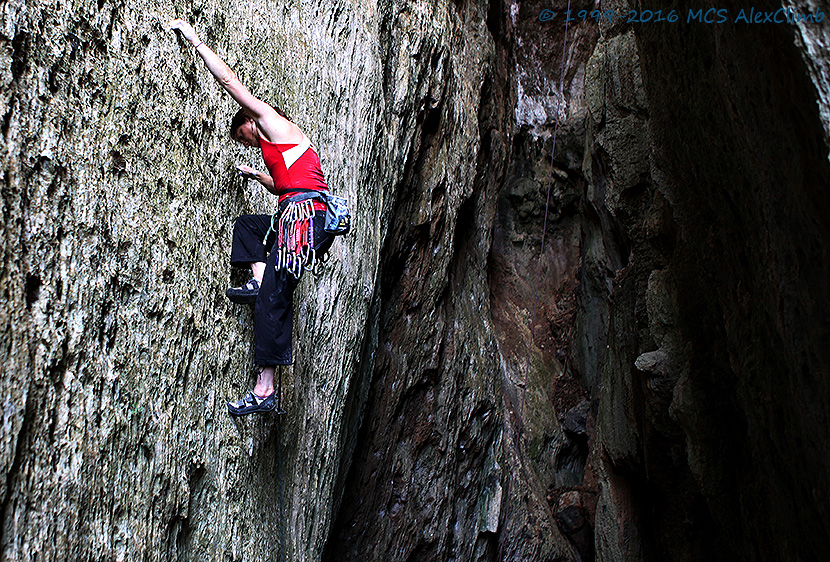 Basic rockclimbing courses in Cuba by MCS AlexClimb rockclimbing School