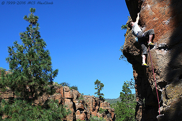 The best rockclimbing tours by MCS AlexClimb rockclimbing School