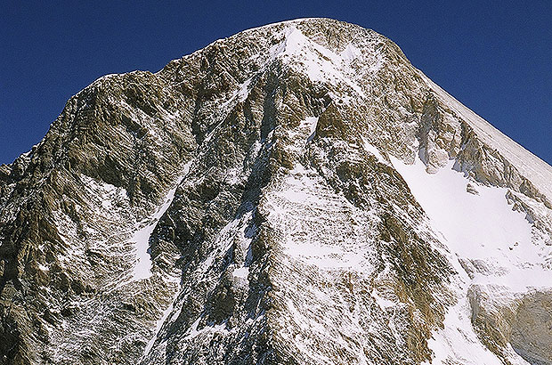 Pogrebetsky Ridge - Khan Tengri climbing Route