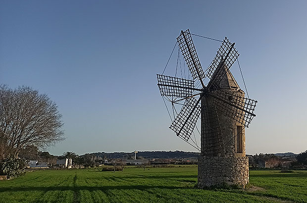 The most popular symbol of Mallorca is the windmill. Although it is not a mill at all, but I will tell you that story once we meet in Mallorca!