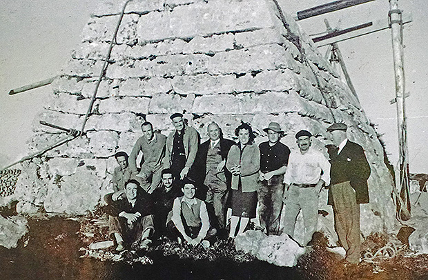 Начиная с конца 19го века загадку талайотов безуспешно пытались разгадать многие археологические экспедиции