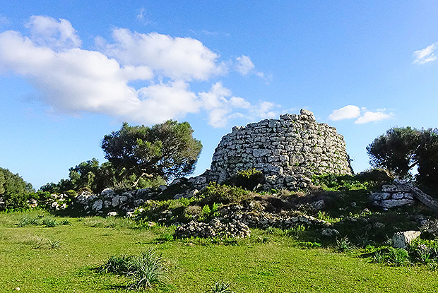 Космический покой у подножия талайота