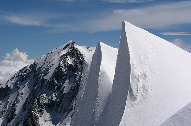 Snow teeth on the way to the summit of Mount Dykh Tau