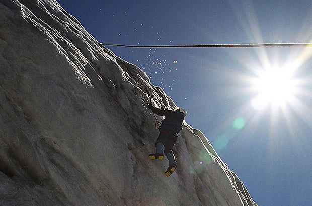 Glacier training, steep ice climbing skills