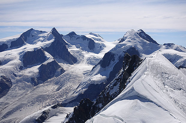 Using a GPS navigator for orientation on climbing routes