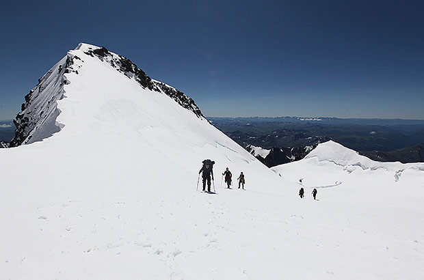 Climbing to the summit of Mount Belukha, Altai