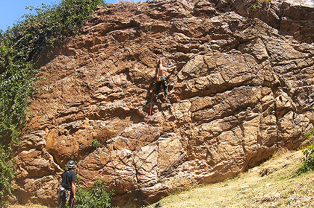 Rockclimbing in the Chancos - the thermal complex not far Huaraz