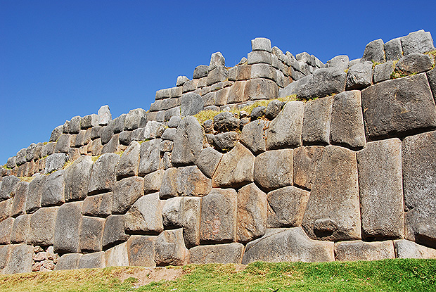 Visiting Machu Picchu and other monuments in the Cusco area after climbing Alpamayo