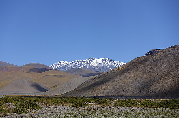 На маршруте трекинга (восхождения) на вершину Охос дель Саладо, Аргентина