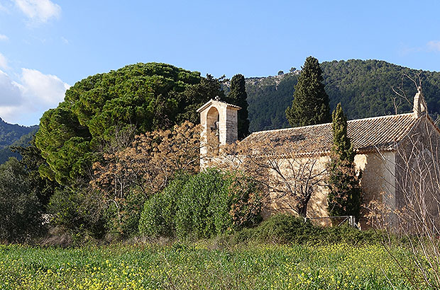 Tiny chapel at the foot of the Sierra Tramontana